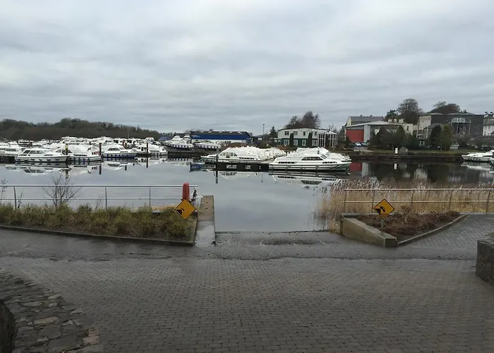 Hotel Leitrim *